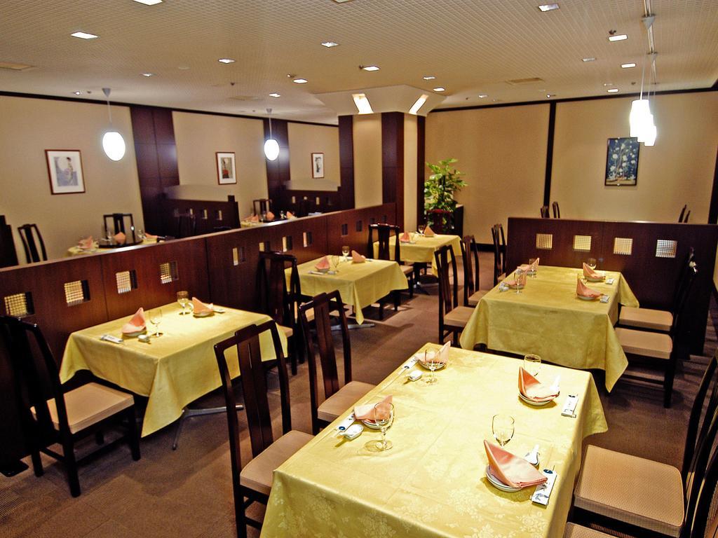 The Crown Palais New Hankyu Kochi מראה חיצוני תמונה